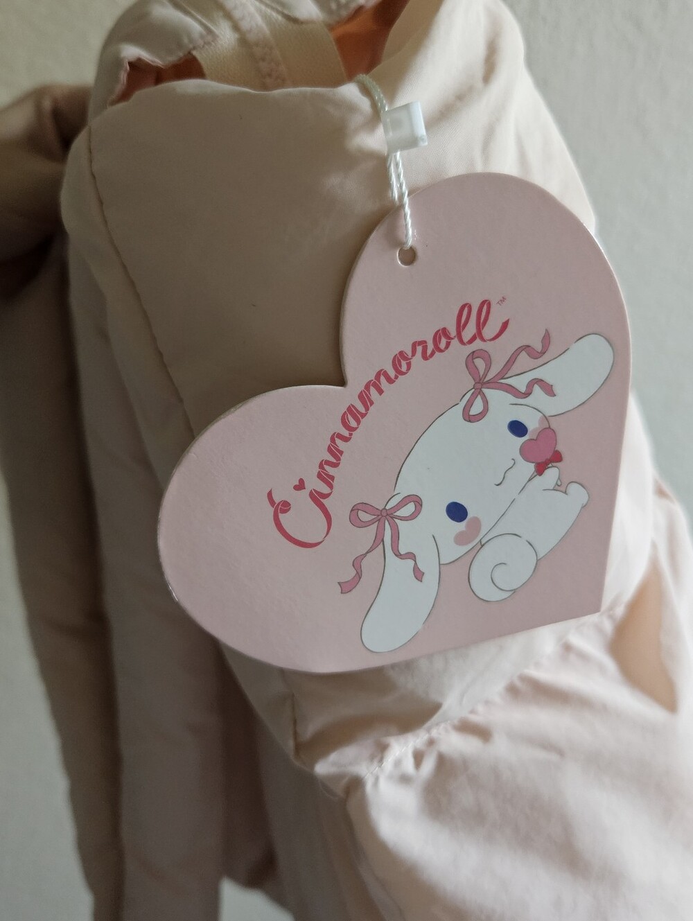 Sanrio X Japan LA Cinnamoroll Puffer Tote - Picture 5 of 6